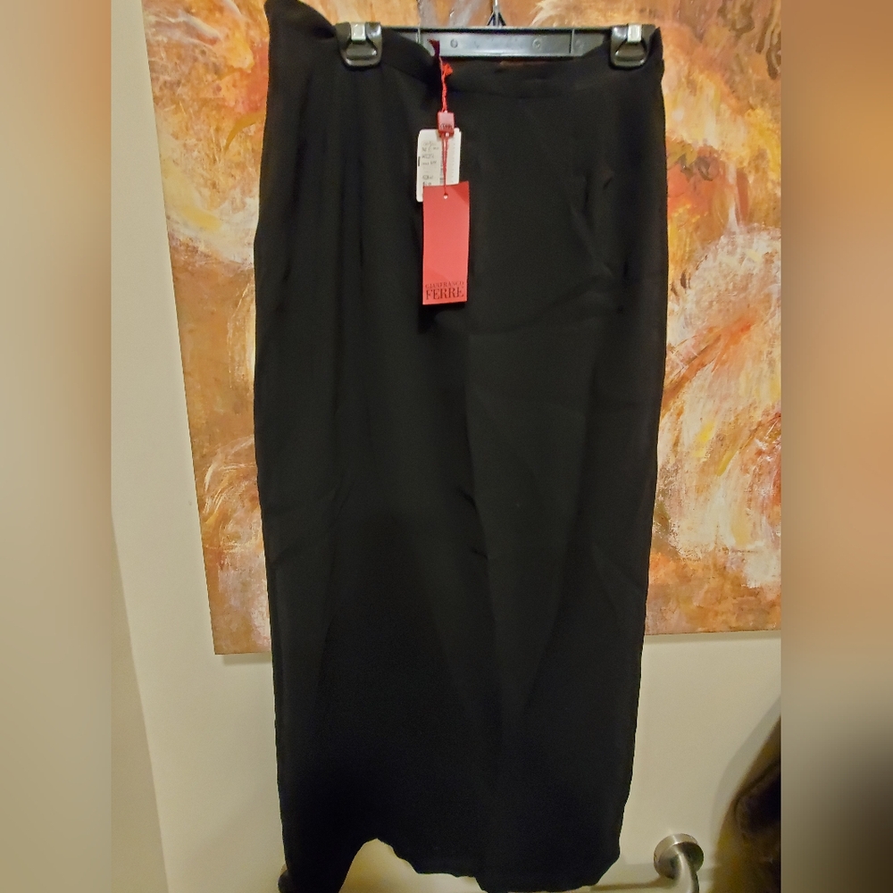 Sz 14 NWT $220 Gianfranco Ferre maxi skirt with back slit